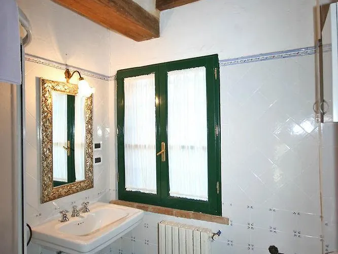 Borgo Del Castellaccio